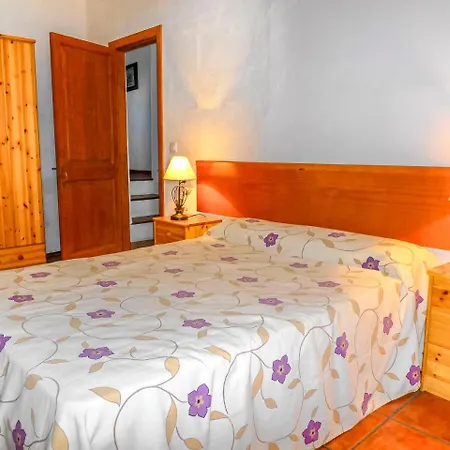 Sleeps 8 Pool Wifi Villa
